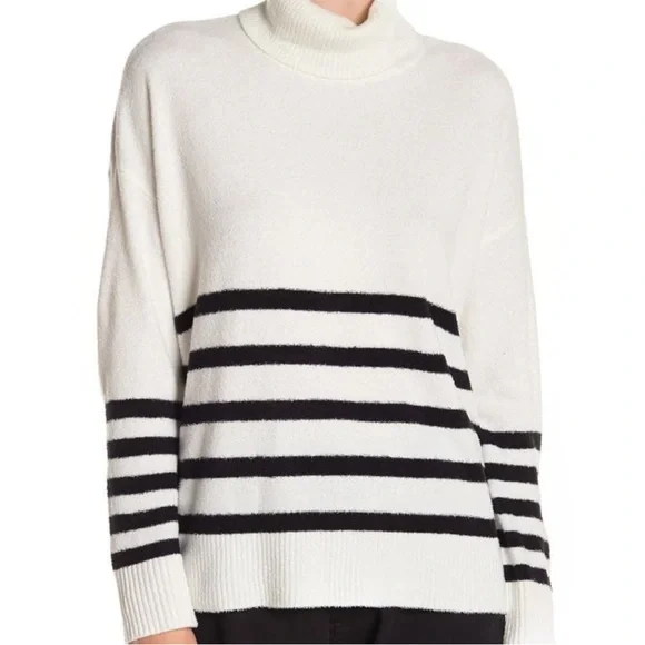 NWT Vince Camuto Eyelash Cozy Striped Turtleneck Sweater, Ivory Fluff & Black - Picture 11 of 11